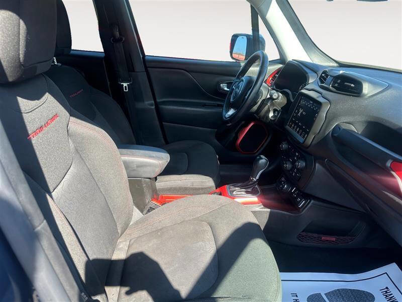 Used 2021 Jeep Renegade Trailhawk image 15