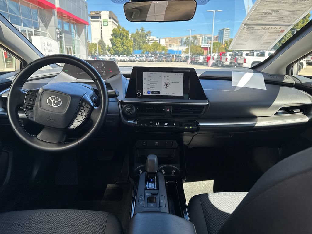 Certified 2025 Toyota Prius LE FWD image 13