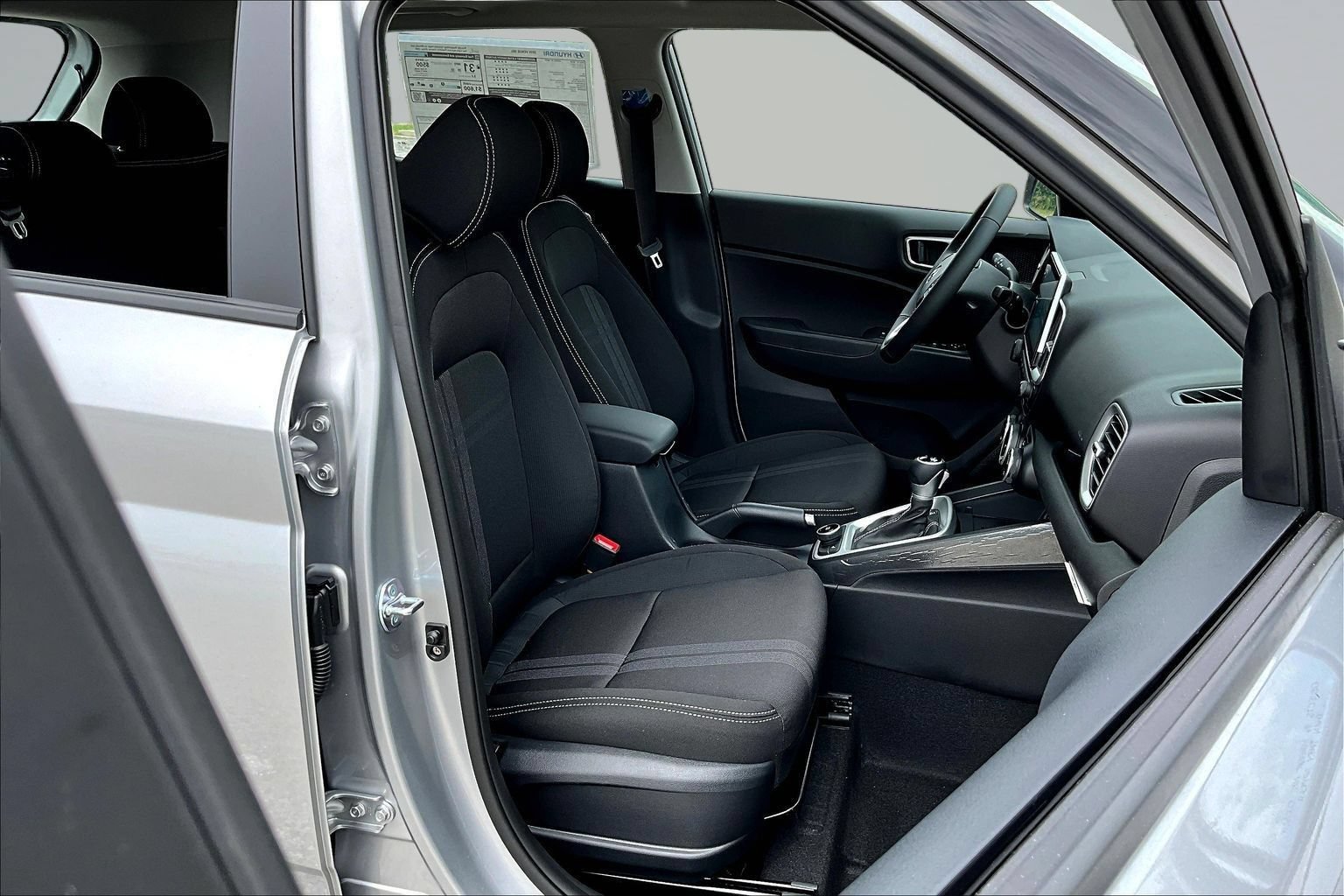 New 2026 Hyundai Venue SEL FWD image 13