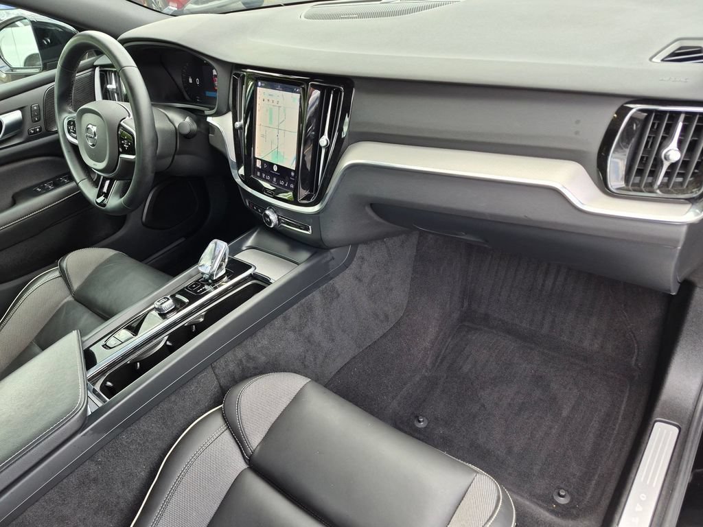 Used 2024 Volvo S60 B5 Plus w/ Climate Package FWD image 26