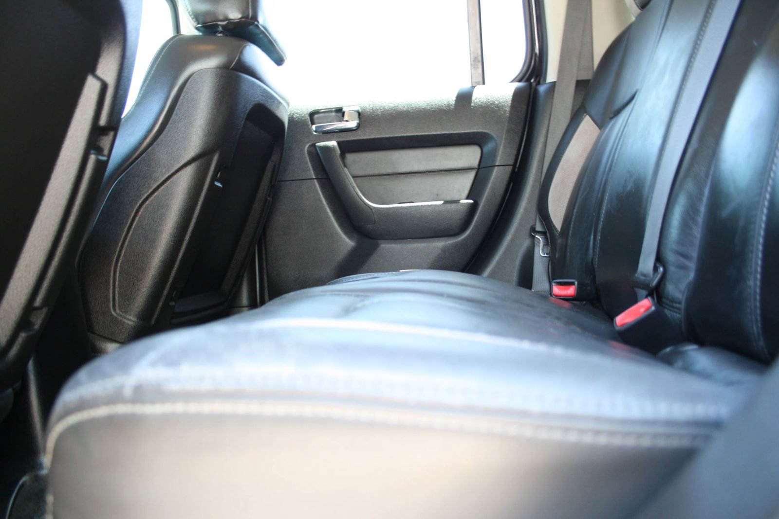 Used 2007 HUMMER H3 w/ Chrome Appearance Package AWD/4WD image 17