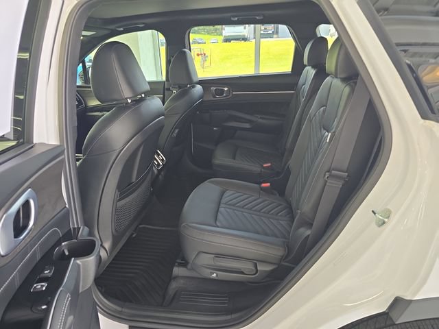 Certified 2025 Kia Sorento SX Prestige AWD/4WD image 10