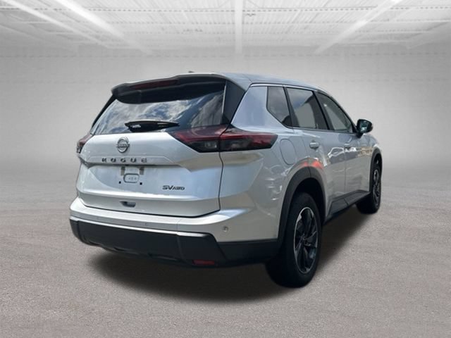 Used 2024 Nissan Rogue SV AWD/4WD image 9