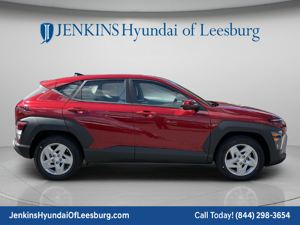 New 2027 Hyundai Kona SE FWD image 3