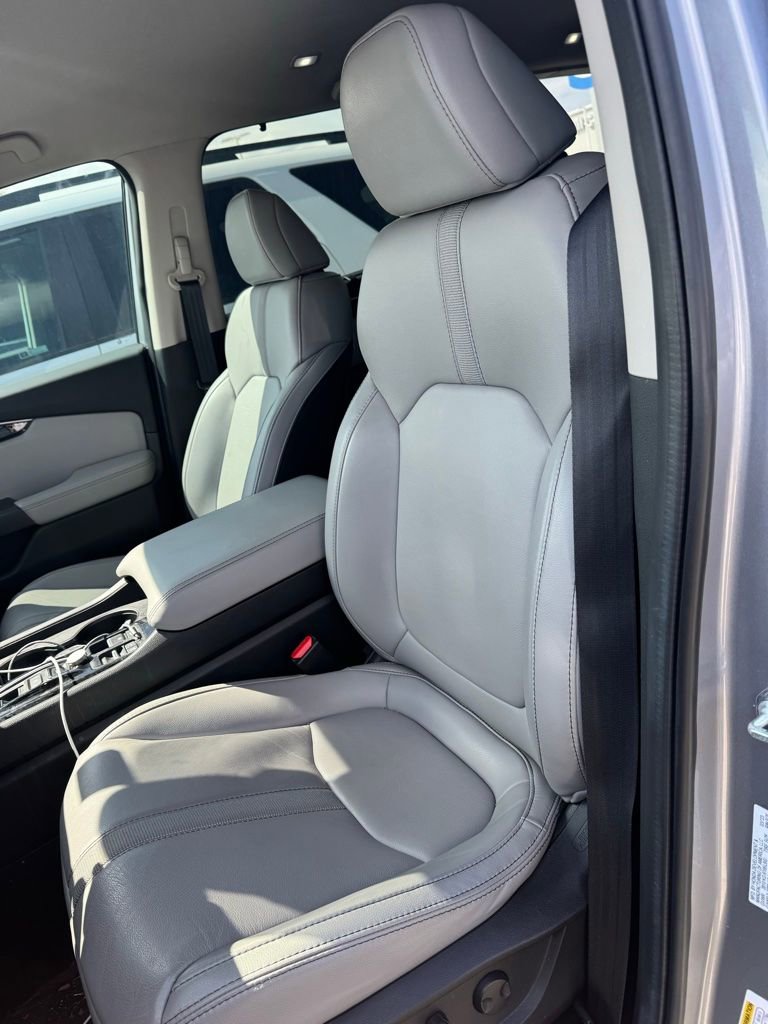Used 2023 Honda Pilot EX-L image 11