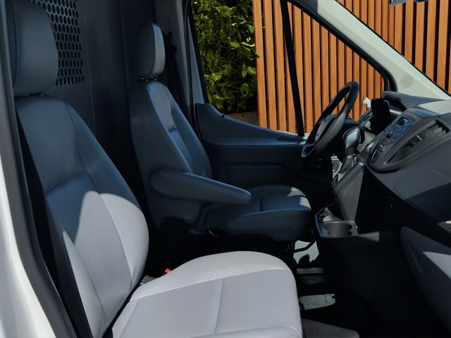 Used 2018 Ford Transit 250 148 Medium Roof RWD image 17
