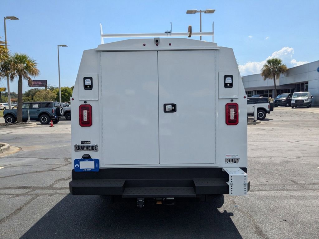 New 2026 Ford E-350 and Econoline 350 Super Duty w/ Power Equipment Group RWD image 5