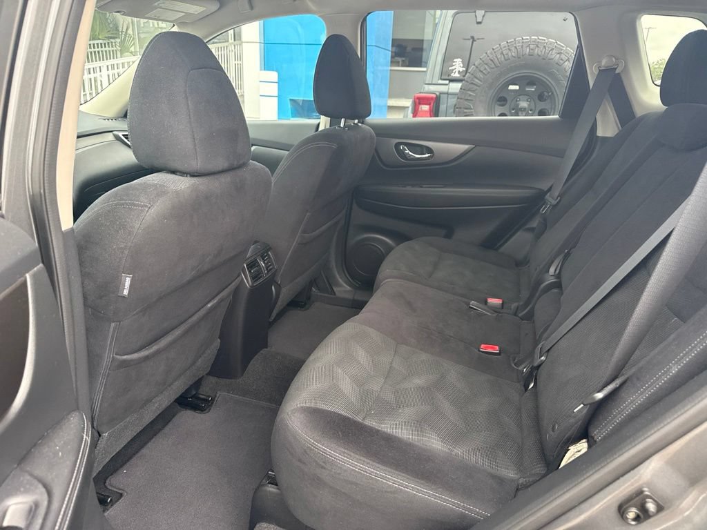 Used 2014 Nissan Rogue SV w/ SV Premium Package FWD image 8