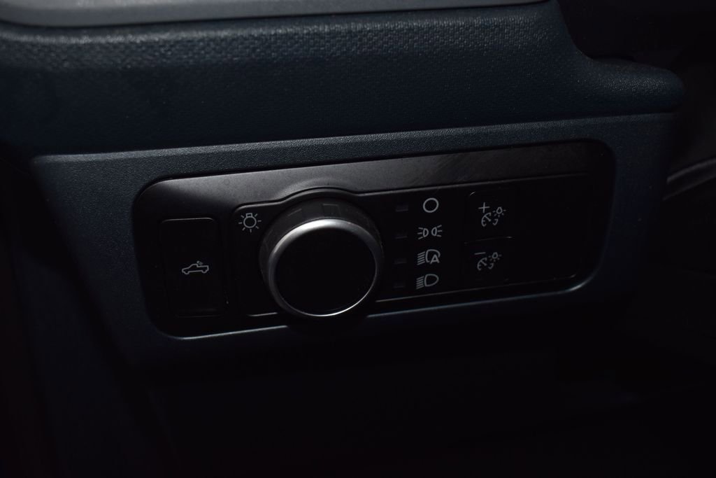 Certified 2024 Ford Maverick XL FWD image 17