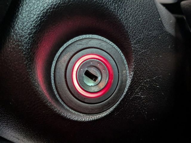 Used 2025 Kia Soul LX w/ LX Technology Package FWD image 21