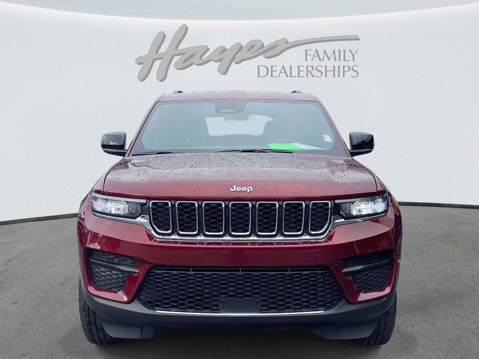 Certified 2024 Jeep Grand Cherokee Laredo X image 27