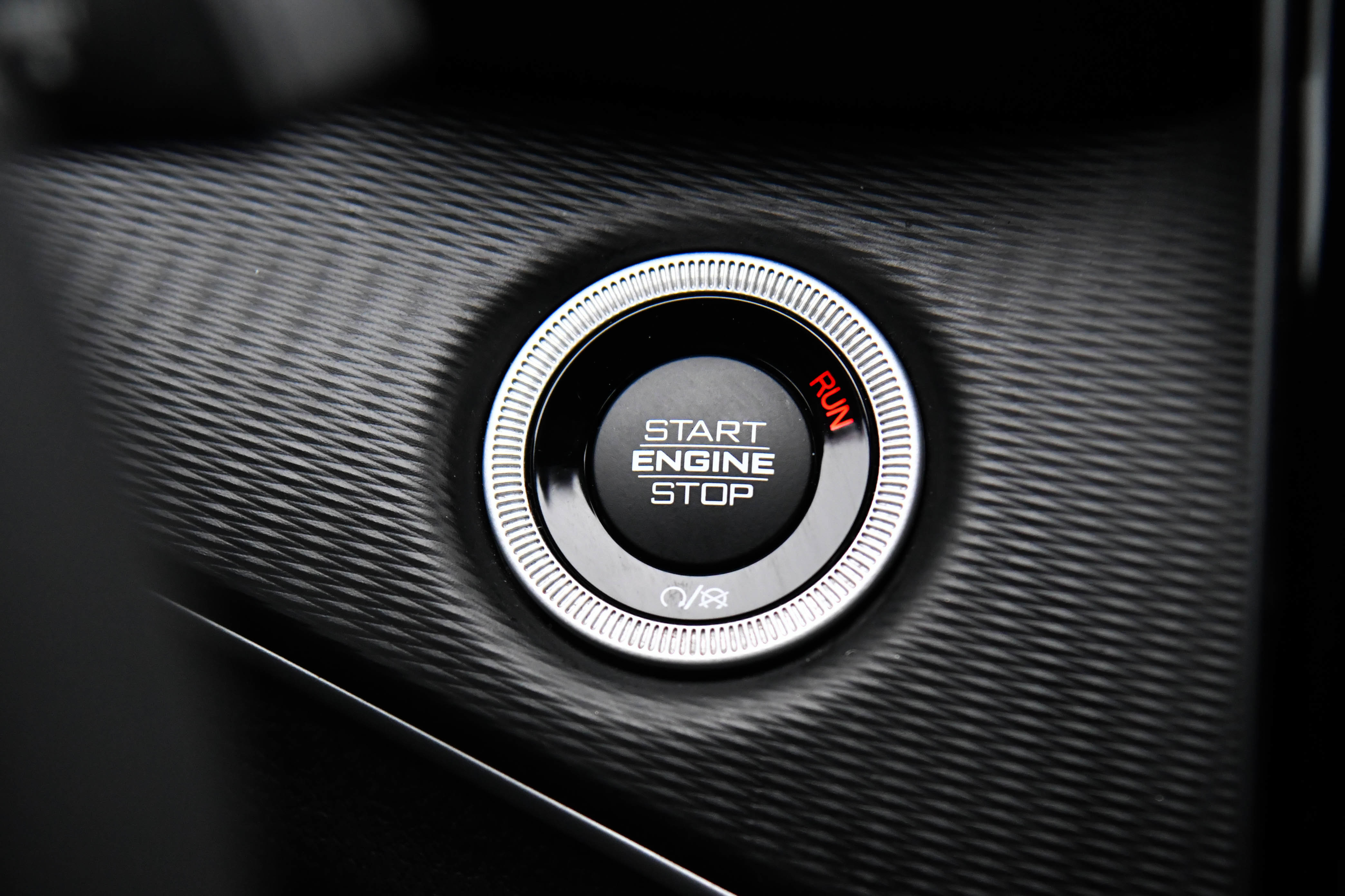 Used 2023 Jeep Grand Cherokee L Laredo image 28