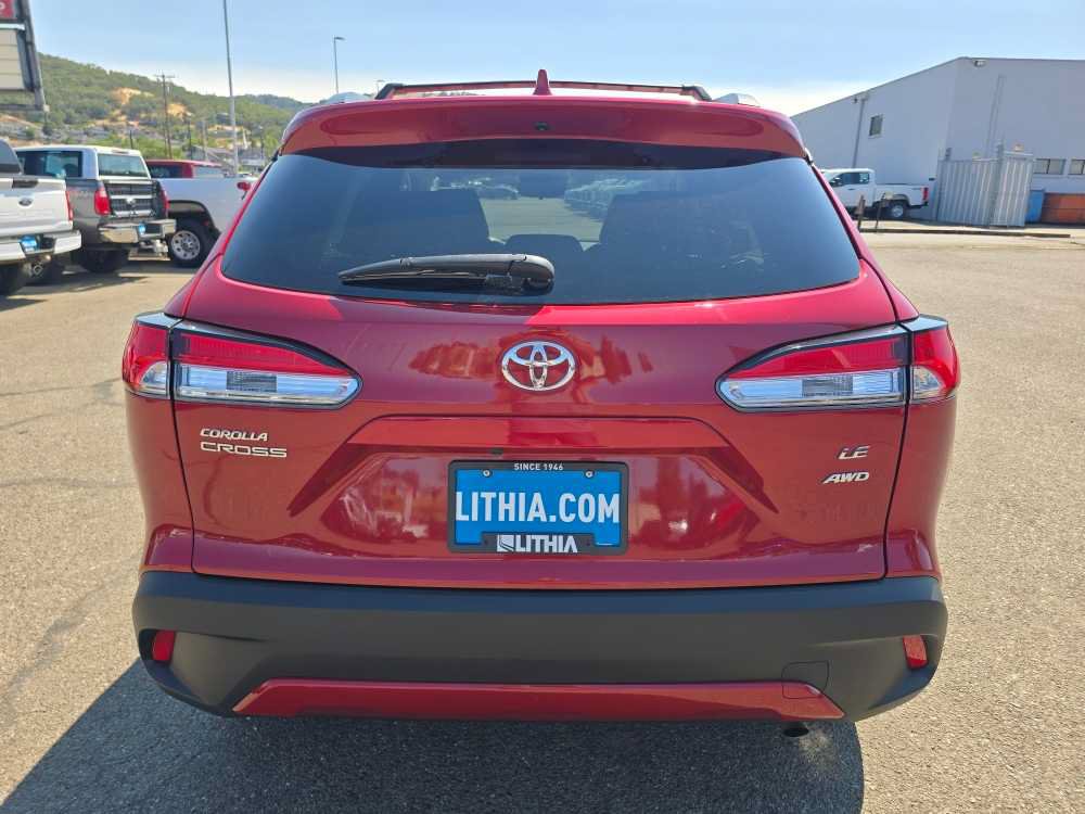 Used 2024 Toyota Corolla Cross LE w/ Moonroof Package AWD/4WD image 4