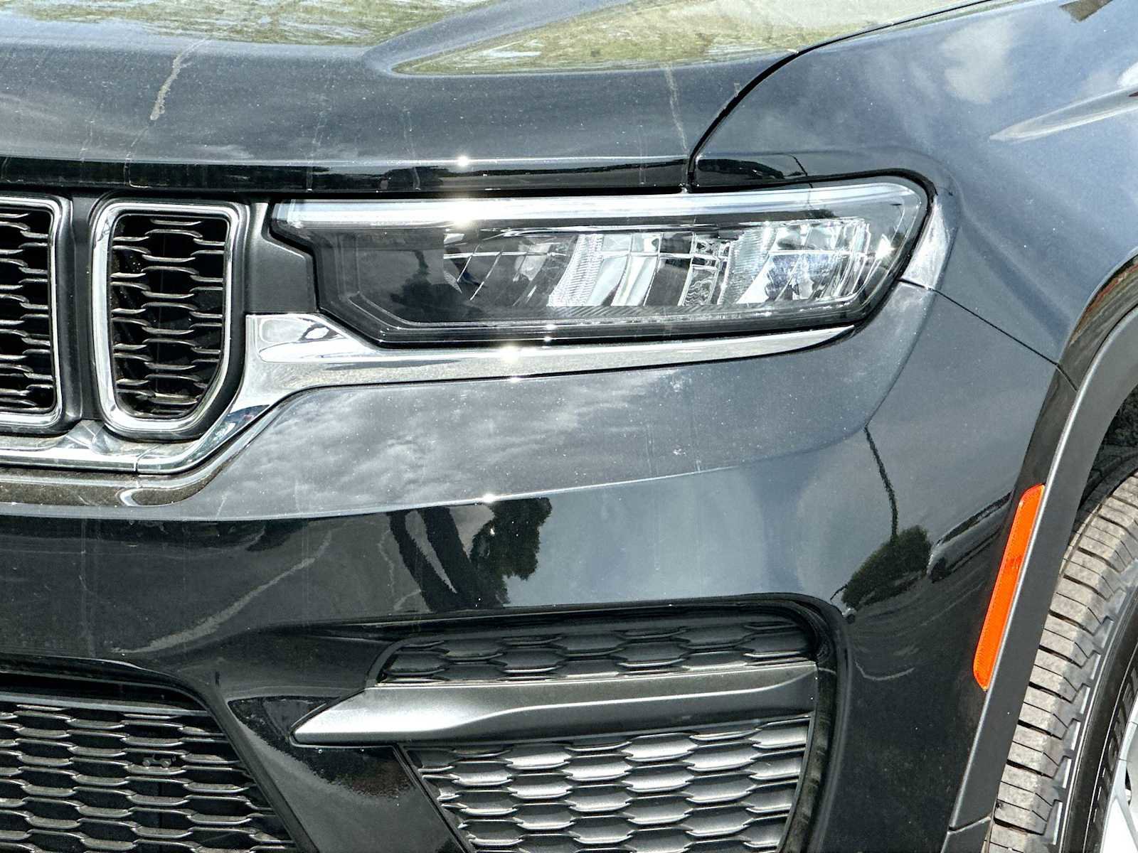 New 2026 Jeep Grand Cherokee Laredo X RWD image 16