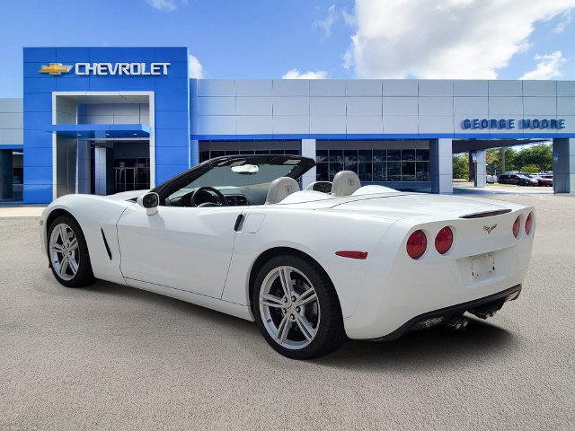 Used 2010 Chevrolet Corvette Convertible w/ Preferred Equipment Group RWD image 3