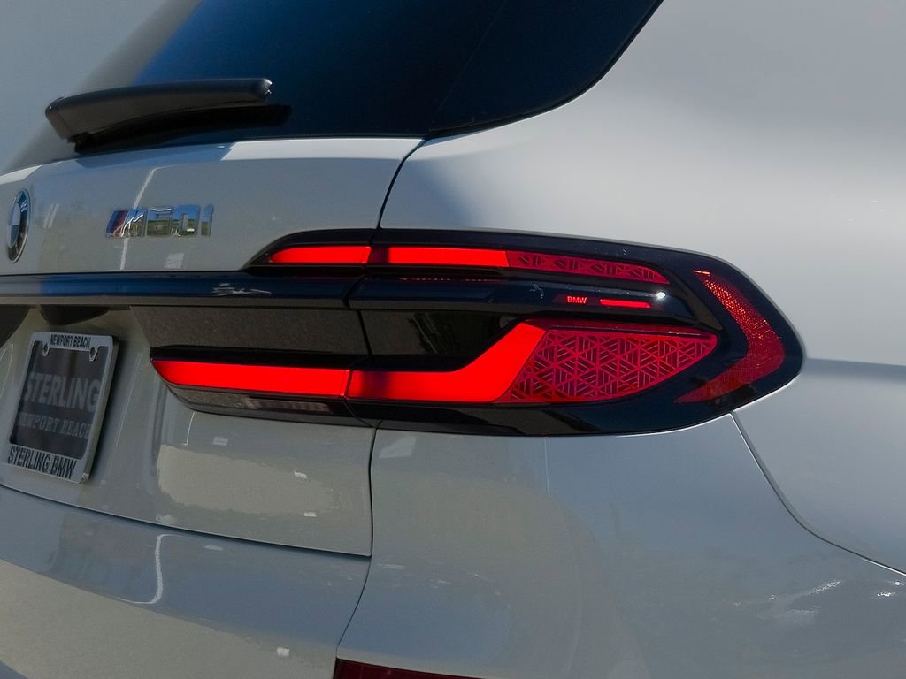 New 2026 BMW X7 M60i image 4