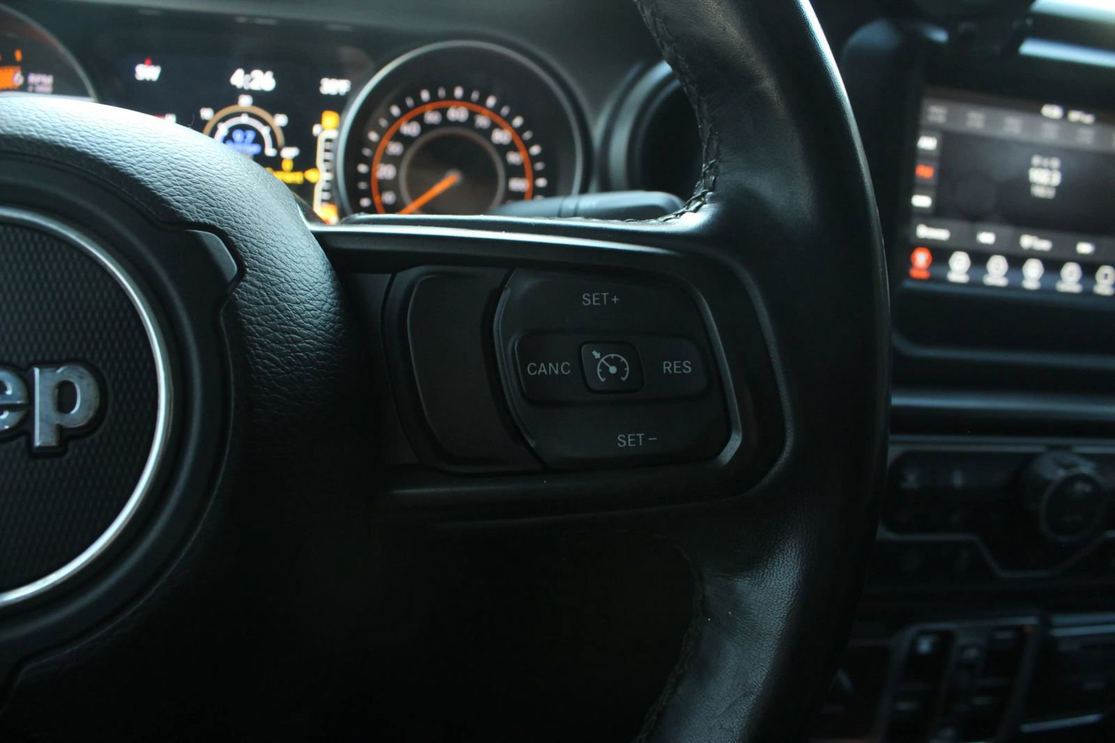 Used 2021 Jeep Gladiator Sport AWD/4WD image 23