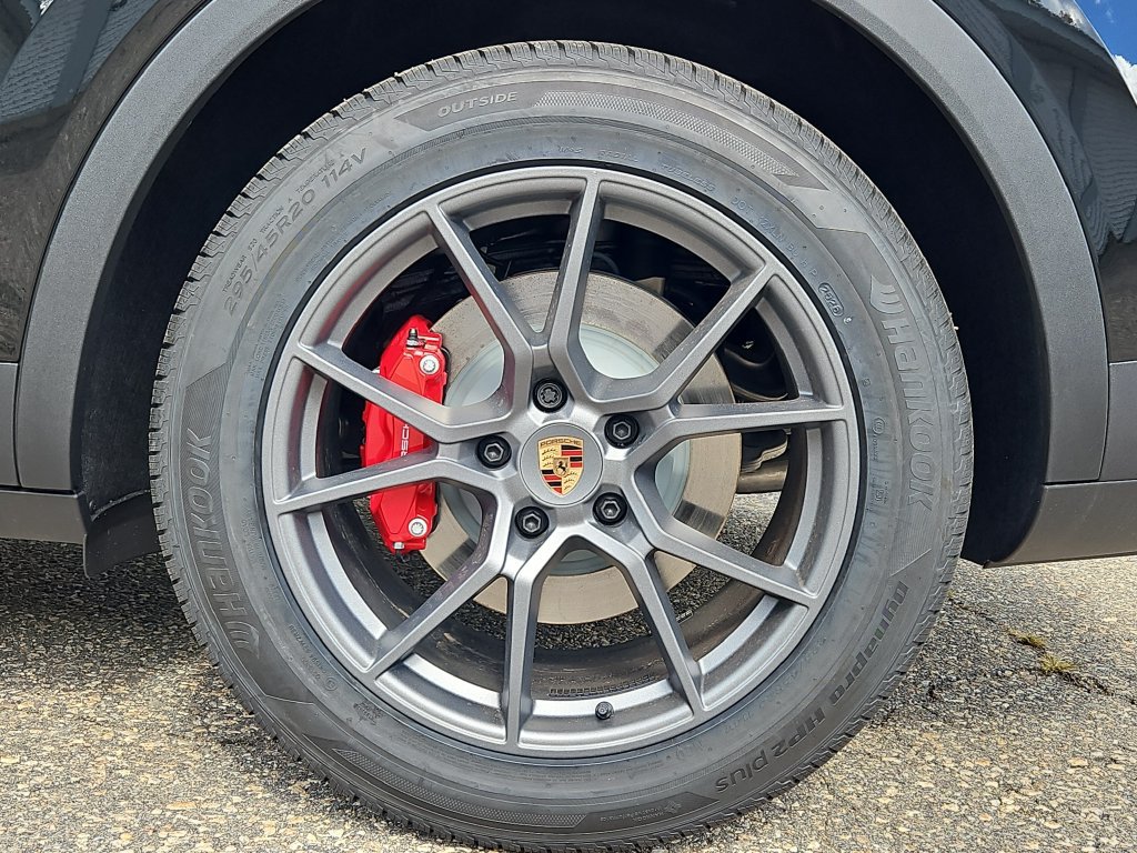 New 2026 Porsche Cayenne S AWD/4WD image 8