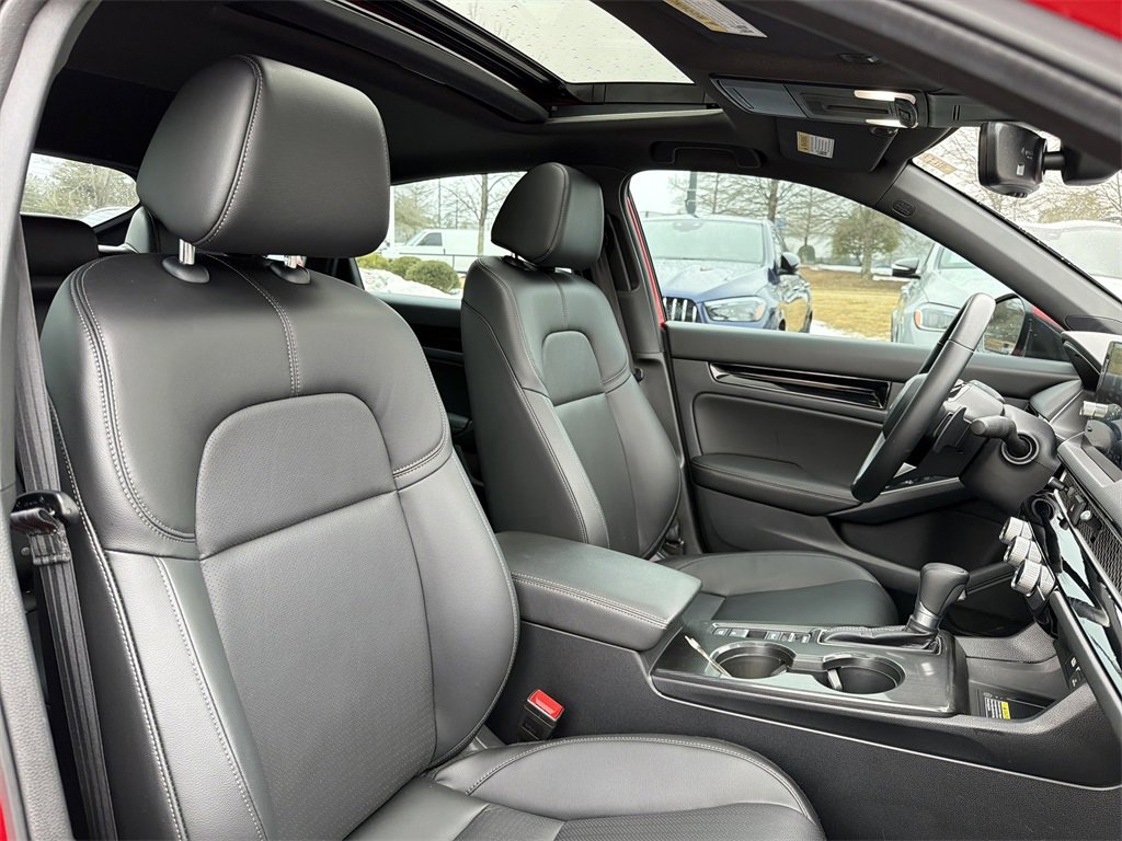 Used 2024 Honda Civic Sport Touring image 18