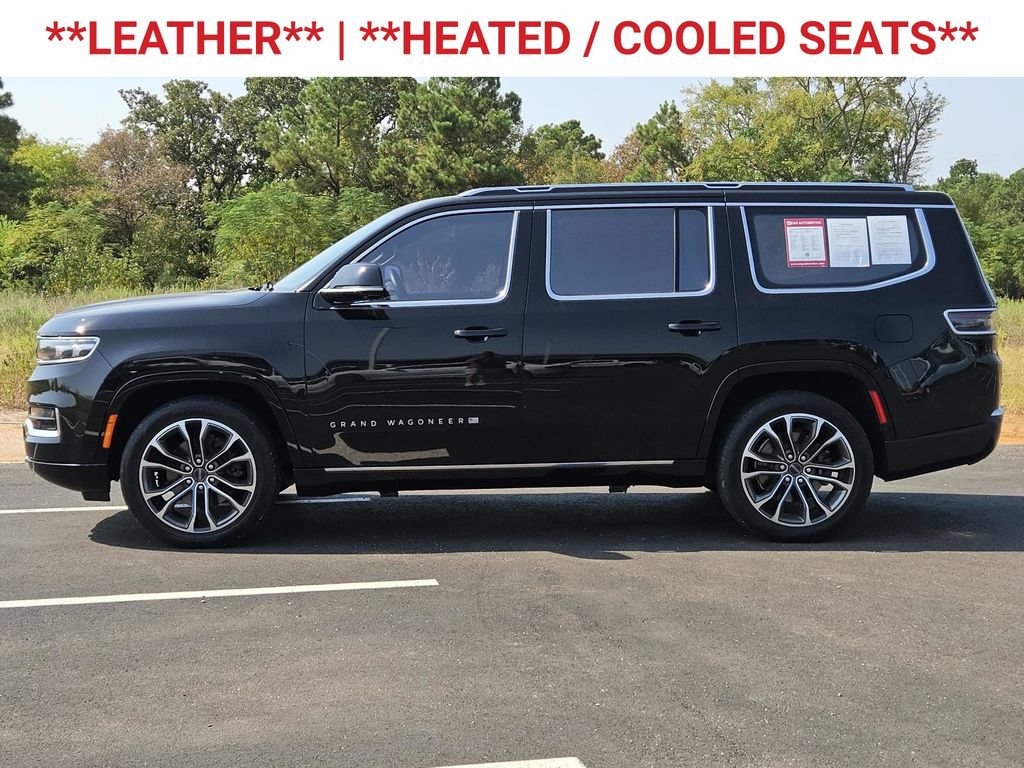 Used 2022 Jeep Grand Wagoneer Series III w/ HD Trailer Tow Package AWD/4WD image 5