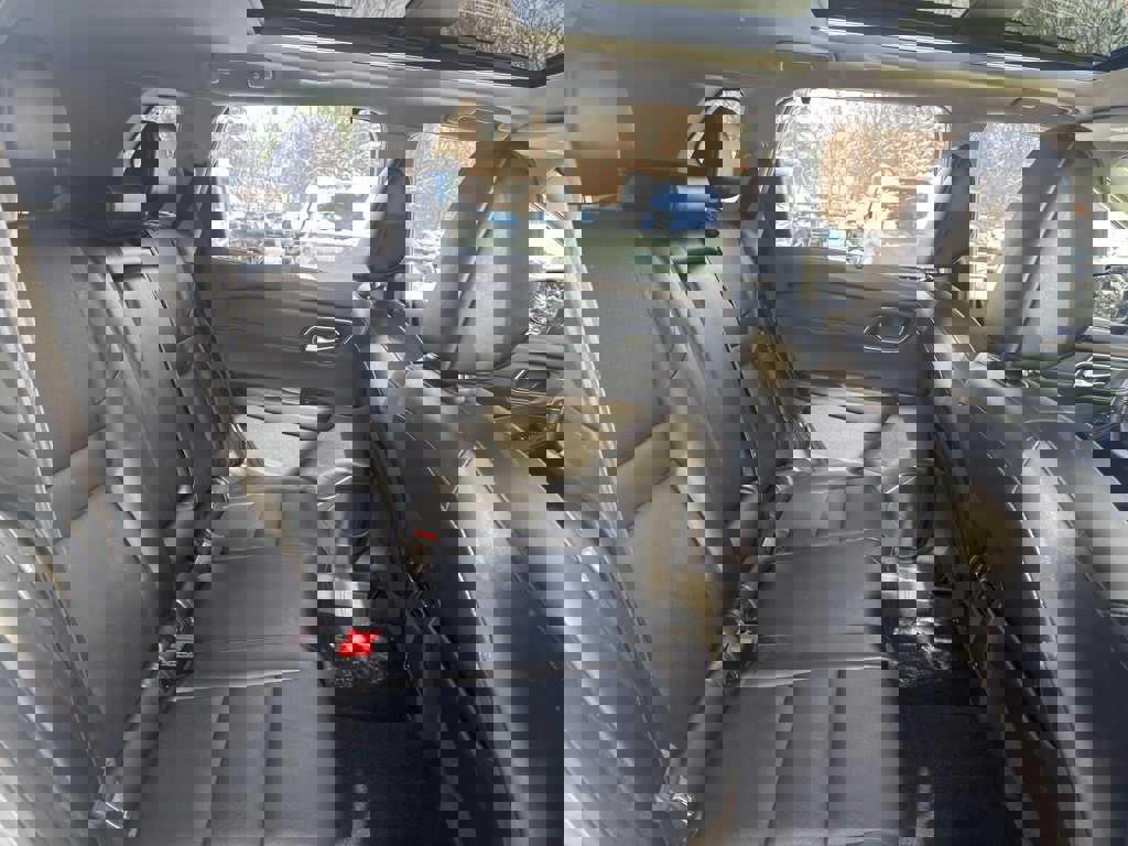 Used 2021 Nissan Rogue SV w/ Premium Package image 35