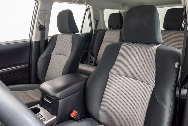 Used 2024 Toyota 4Runner SR5 AWD/4WD image 9