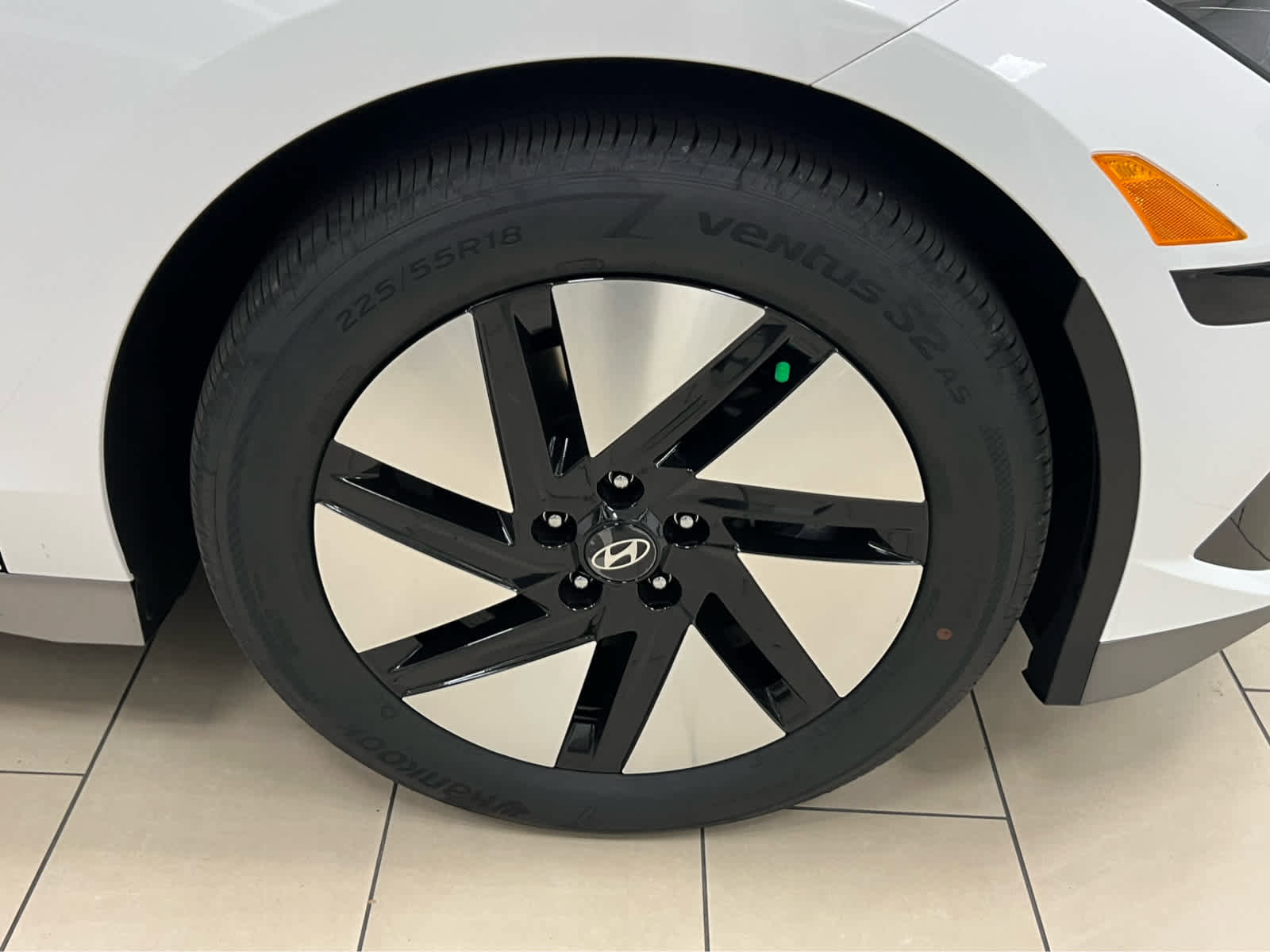 New 2025 Hyundai Ioniq 6 SE image 16