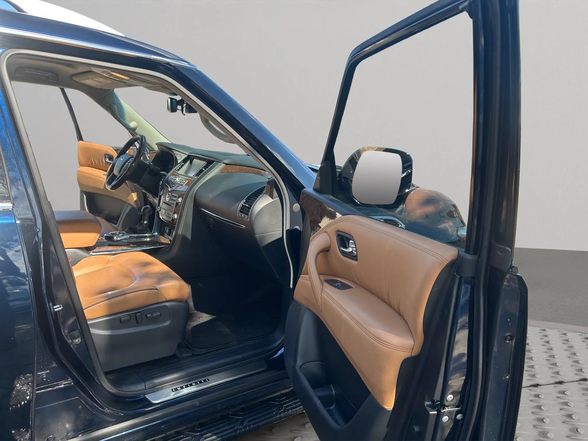 Used 2017 INFINITI QX80 Signature Edition RWD image 22