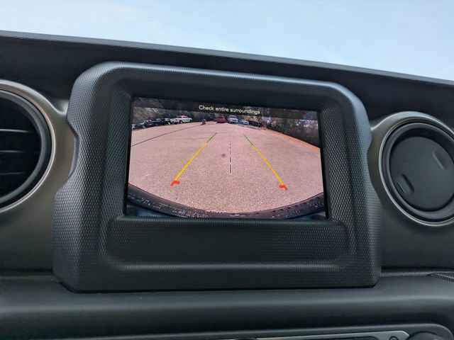 Used 2022 Jeep Wrangler Sport image 19