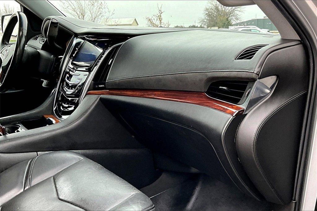 Used 2015 Cadillac Escalade ESV Premium image 14