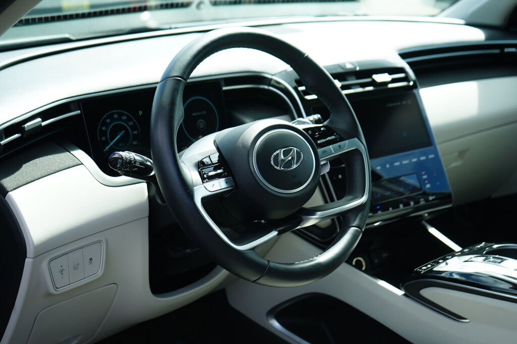 Certified 2023 Hyundai Tucson Limited AWD/4WD image 15