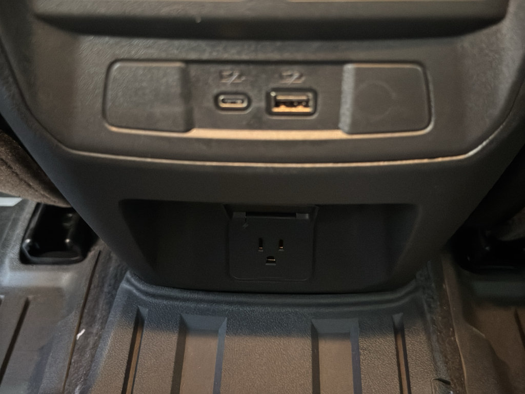 New 2026 GMC Canyon AT4 w/ Technology Plus Package AWD/4WD image 13