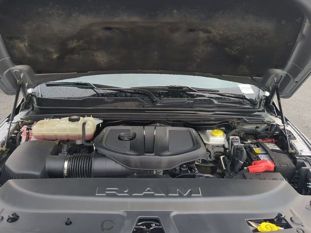 Used 2025 RAM 1500 Laramie AWD/4WD image 32