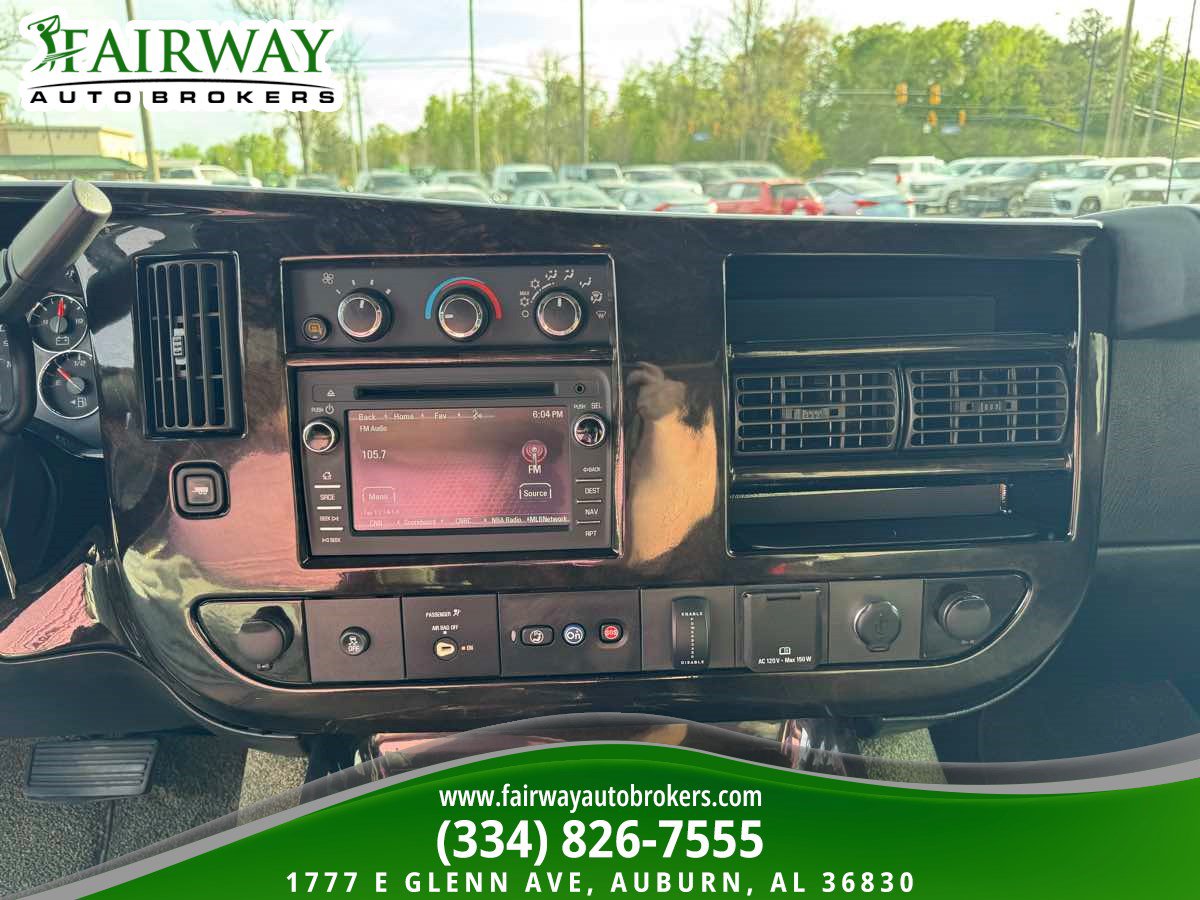 Used 2018 GMC Savana 2500 w/ Enhanced Convenience Package RWD image 21