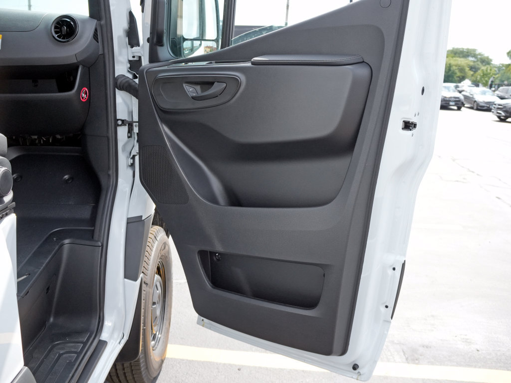New 2026 Mercedes-Benz Sprinter 2500 image 19