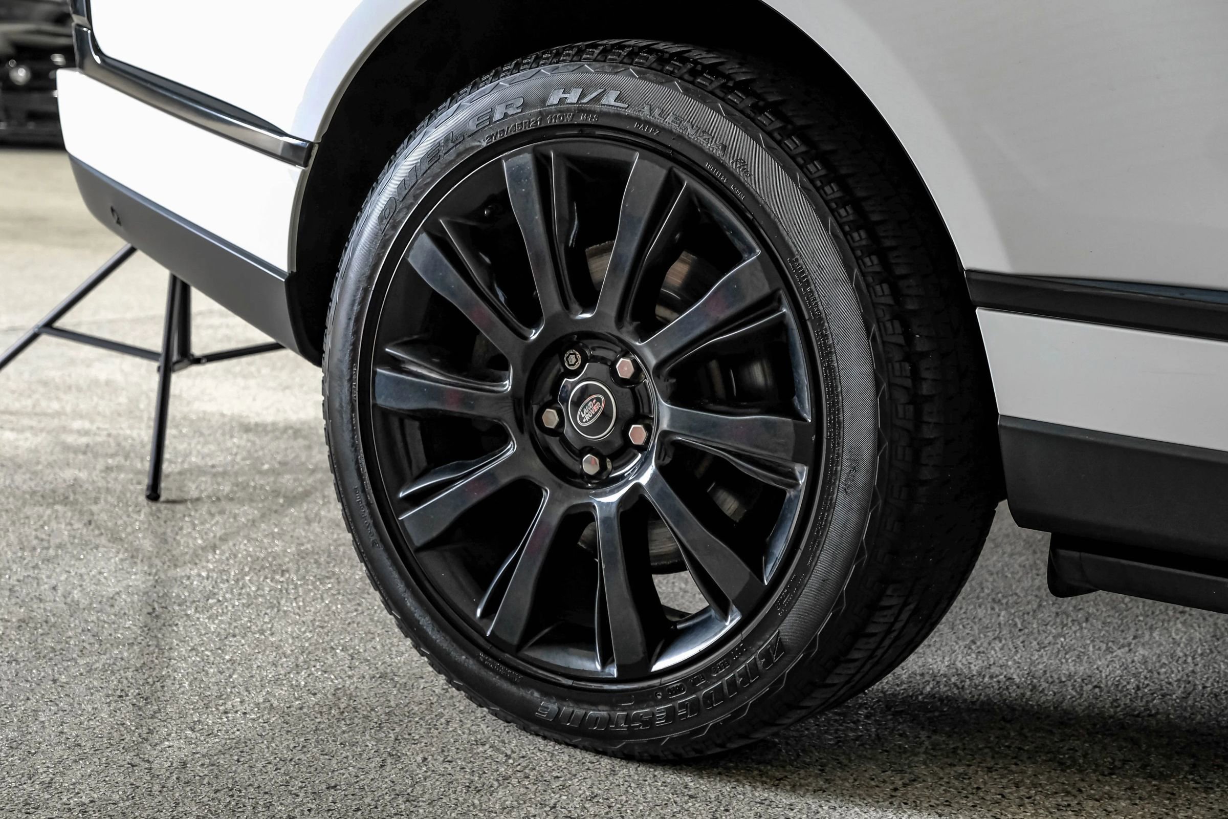 Used 2016 Land Rover Range Rover Autobiography image 71