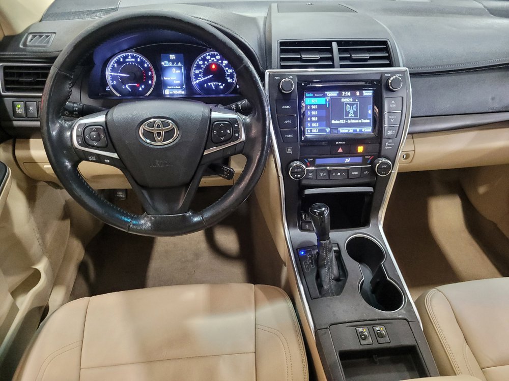 Used 2017 Toyota Camry XLE w/ Moonroof Package FWD image 22