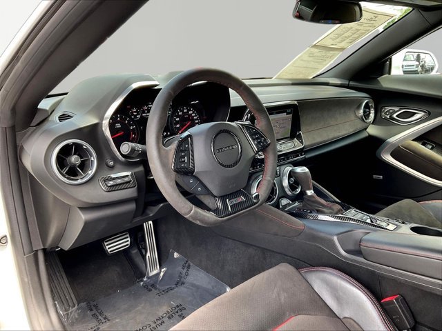 Used 2018 Chevrolet Camaro ZL1 RWD image 15