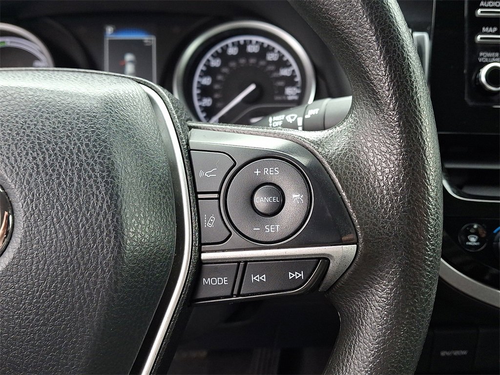 Used 2022 Toyota Camry LE image 21