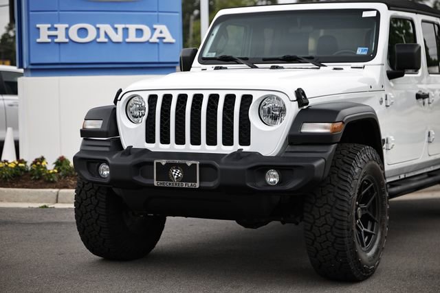 Used 2020 Jeep Gladiator Sport w/ Quick Order Package 24S AWD/4WD image 2