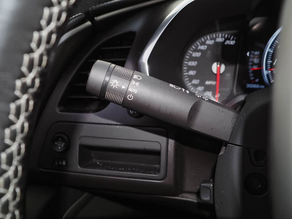 Used 2018 Chevrolet Corvette Stingray Coupe image 27