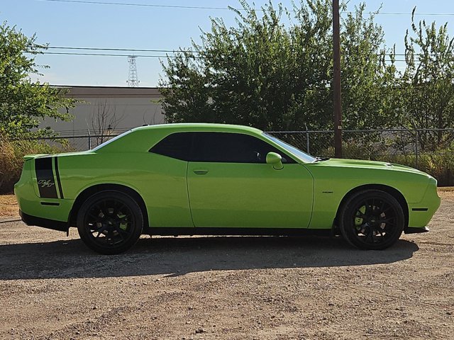 Used 2015 Dodge Challenger R/T w/ Quick Order Package 28B R/T RWD image 4