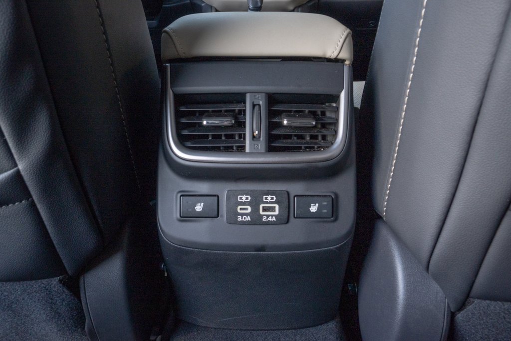 Certified 2025 Subaru Outback Limited w/ Popular Package #2 image 19