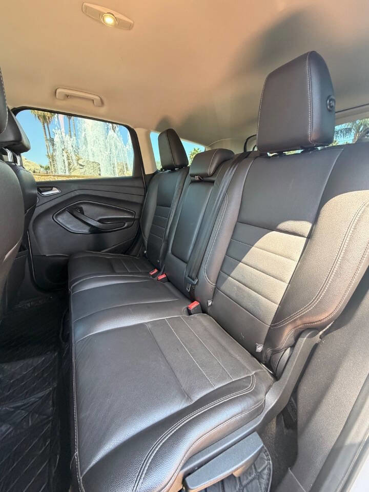 Used 2014 Ford Escape Titanium w/ Equipment Group 401A FWD image 5