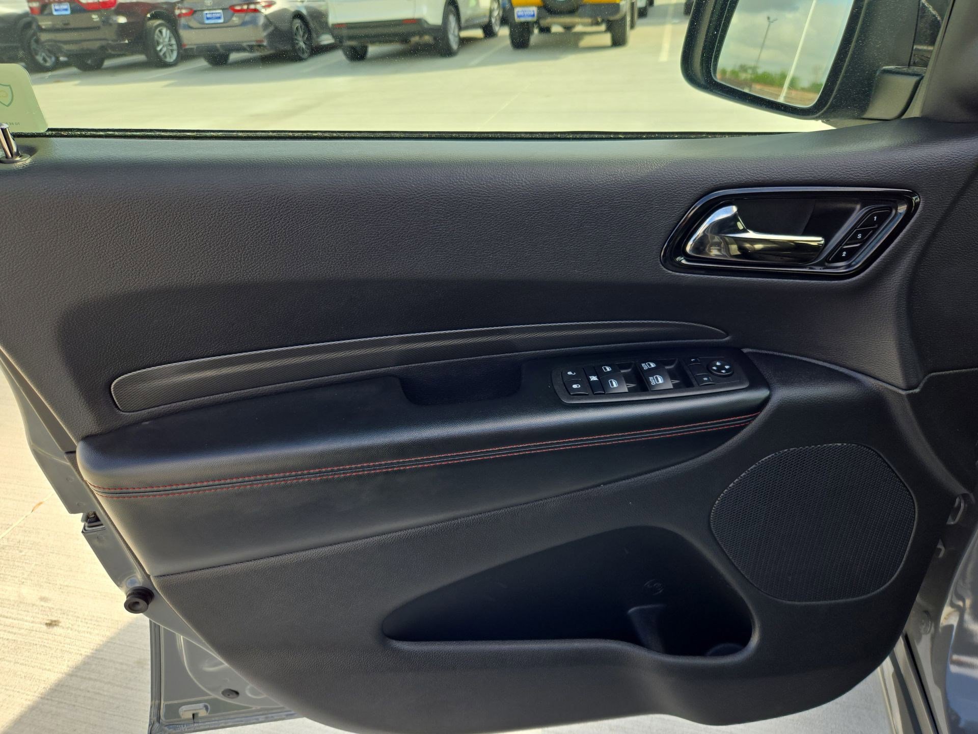 Used 2025 Dodge Durango GT image 13