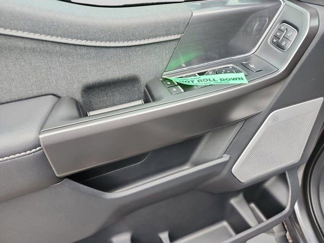 New 2025 Ford F150 Lariat w/ Equipment Group 502A High image 29