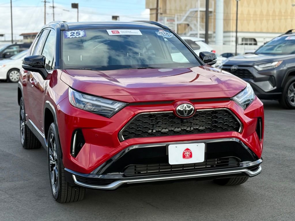 Used 2025 Toyota RAV4 XSE w/ Premium Package AWD/4WD image 3