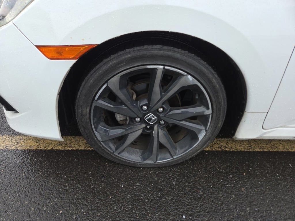 Used 2019 Honda Civic Sport image 2