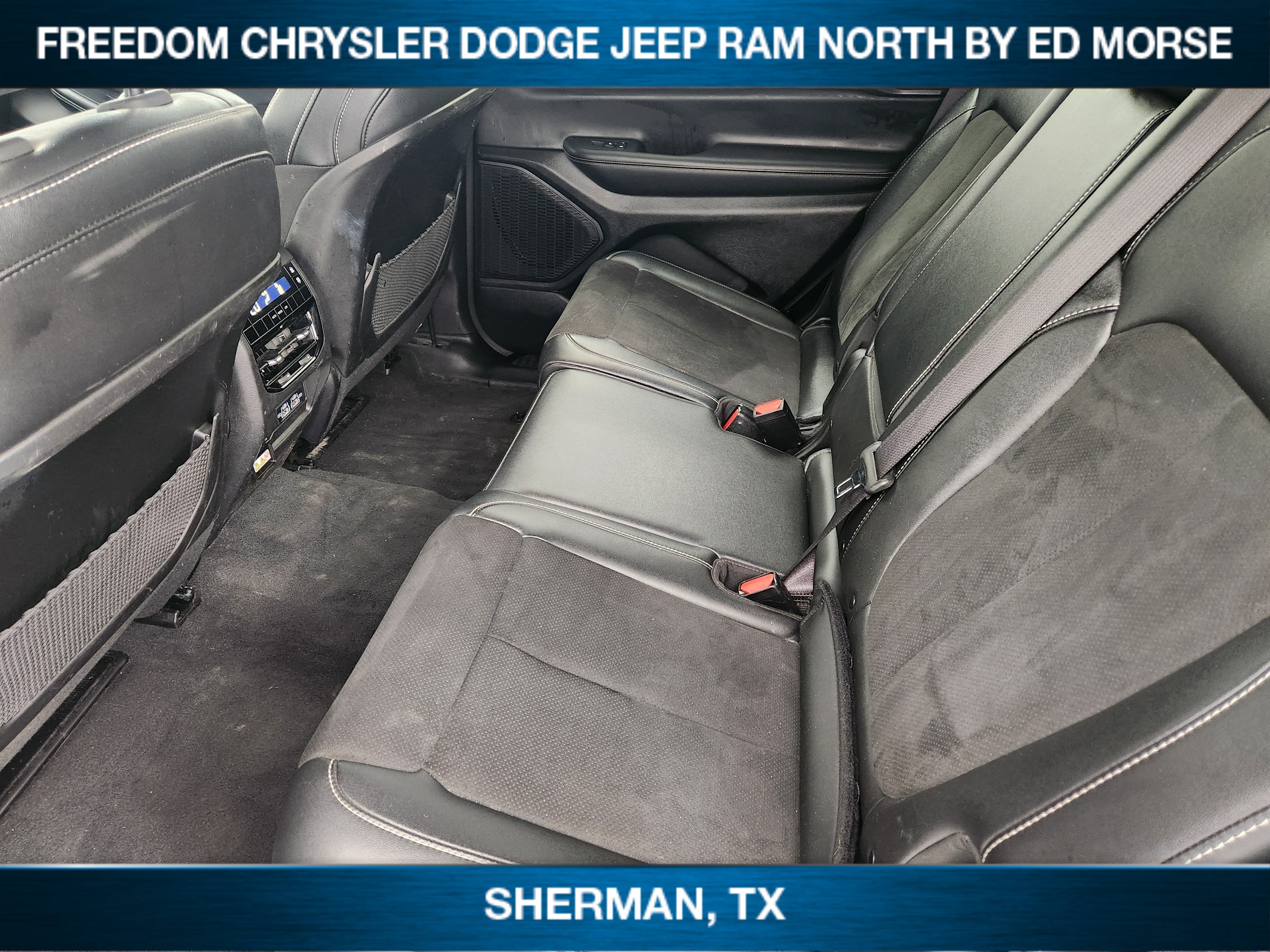 Used 2024 Jeep Grand Cherokee L Laredo AWD/4WD image 18