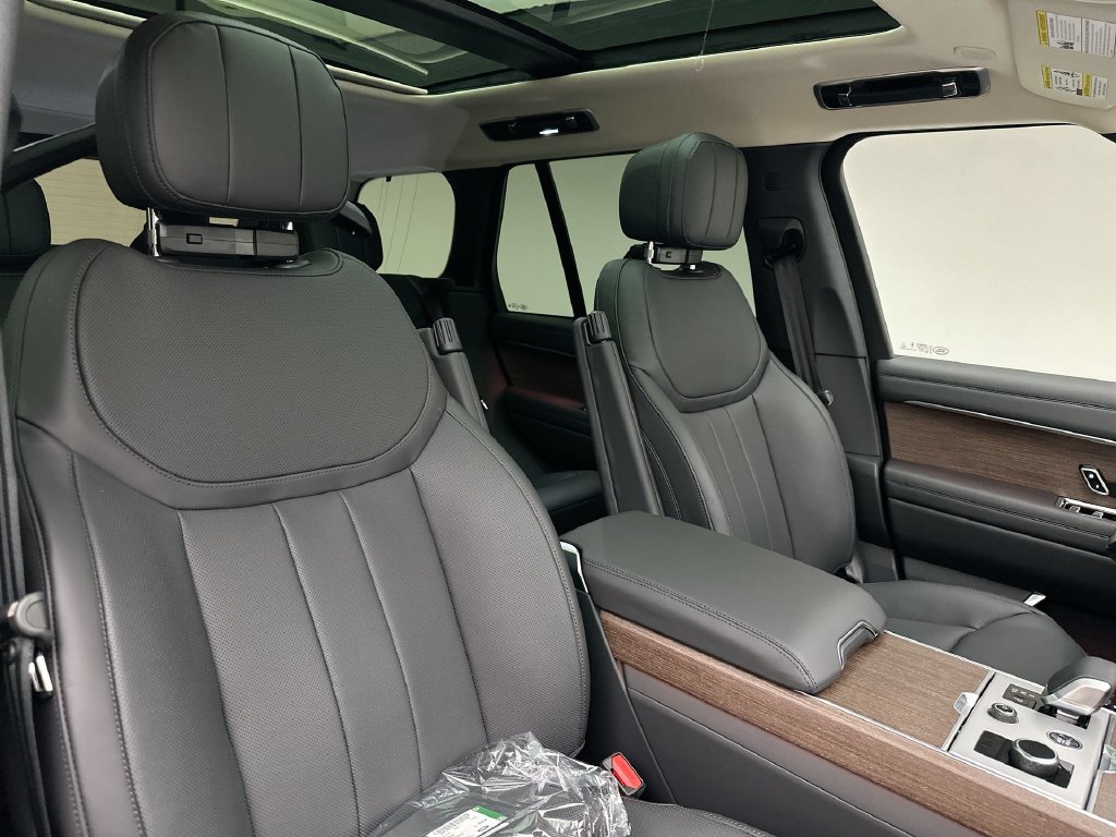 New 2027 Land Rover Range Rover SE AWD/4WD image 6